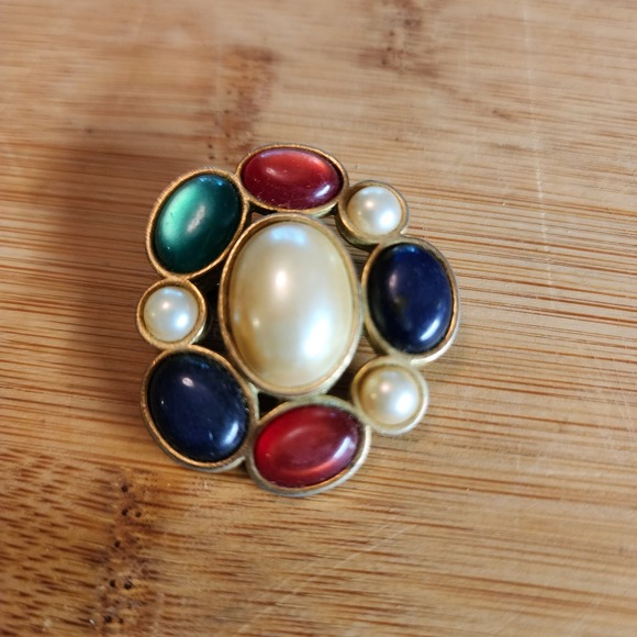 Avon Jewelry - Vintage 1983 Avon Classics Gold Tone Faux Pearl & Colored Brooch Costume Jewelry